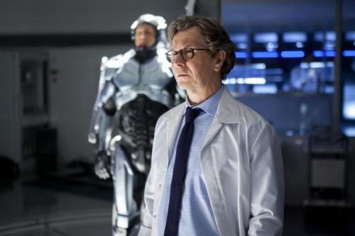 Gary Oldman is amazing as Dr. Norton.